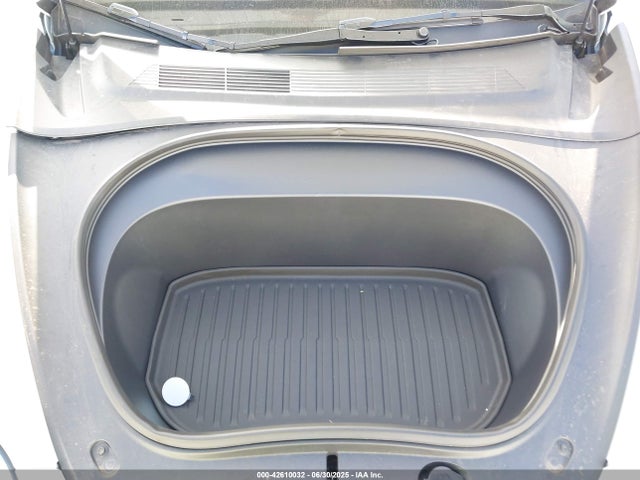 Tesla 2025 2025 5YJ3E1EA2SF920965 Image 10