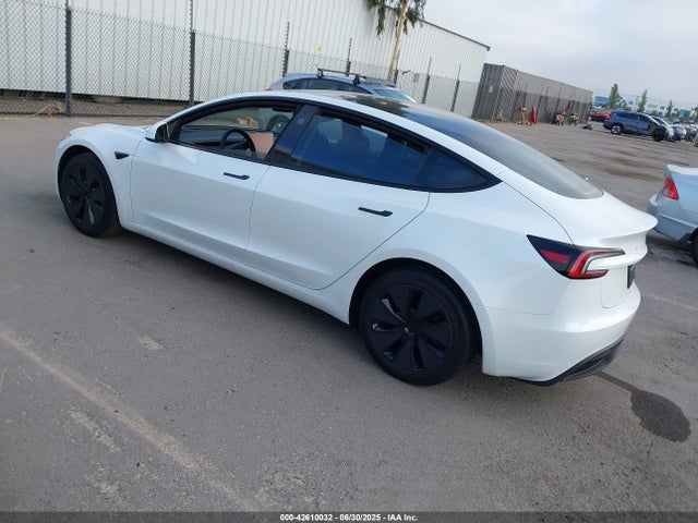 Tesla 2025 2025 5YJ3E1EA2SF920965 Image 3
