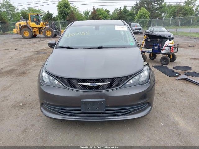 42610125 :رقم المزاد ، 2C4RC1AG1JR258020 vin ، 2018 Chrysler Pacifica L مزاد بيع