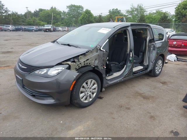 42610125 :رقم المزاد ، 2C4RC1AG1JR258020 vin ، 2018 Chrysler Pacifica L مزاد بيع