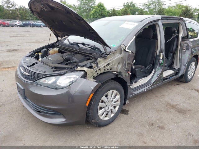 42610125 :رقم المزاد ، 2C4RC1AG1JR258020 vin ، 2018 Chrysler Pacifica L مزاد بيع