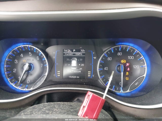 42610125 :رقم المزاد ، 2C4RC1AG1JR258020 vin ، 2018 Chrysler Pacifica L مزاد بيع