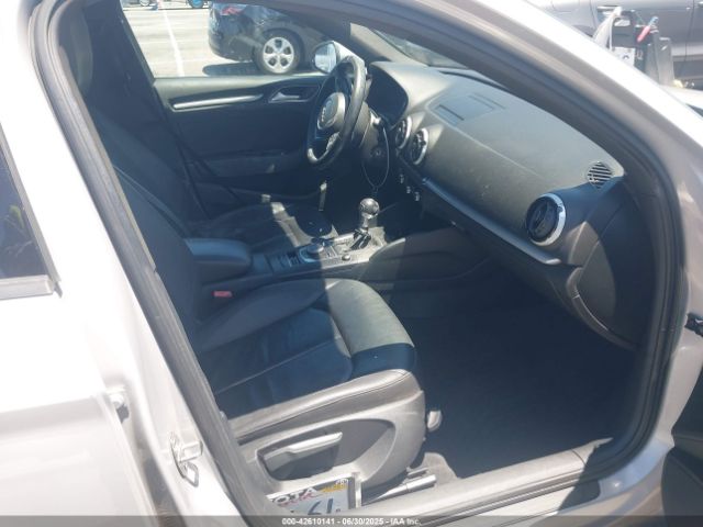 2016 AUDI A3 WAUA7GFF5G1024493 Photo 4