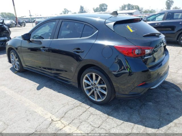 2018 MAZDA MAZDA3 3MZBN1L34JM254652 Photo 2