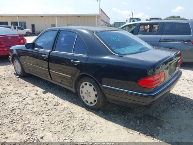 1999 MERCEDES-BENZ E 320 WDBJF65H9XA765795 Photo 2