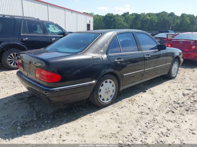 1999 MERCEDES-BENZ E 320 WDBJF65H9XA765795 Photo 3