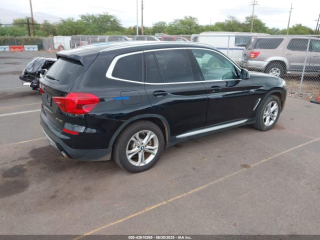 2019 BMW X3 5UXTR7C50KLF28854 Photo 3