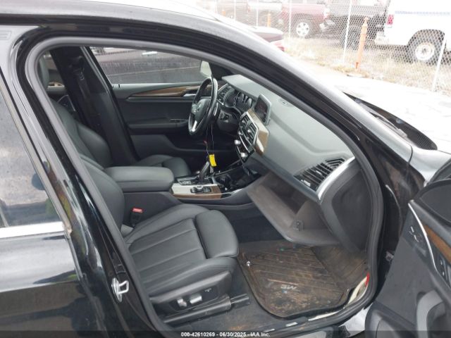 2019 BMW X3 5UXTR7C50KLF28854 Photo 4
