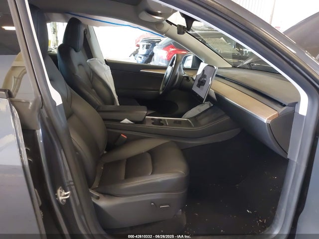 2023 TESLA MODEL Y 7SAYGDEE6PA116650 Photo 4