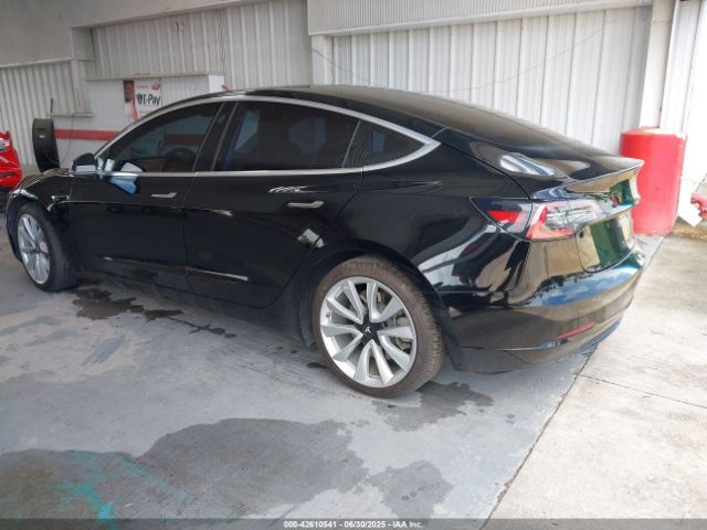 2018 TESLA MODEL 3 5YJ3E1EB8JF120856 Photo 2