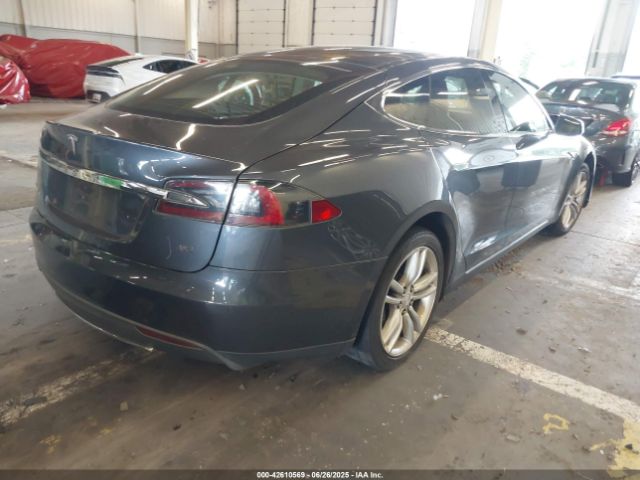 2014 TESLA MODEL S 5YJSA1H15EFP60829 Photo 3