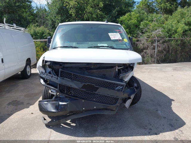 1GAWGEF77R1283438 Chevrolet l8t