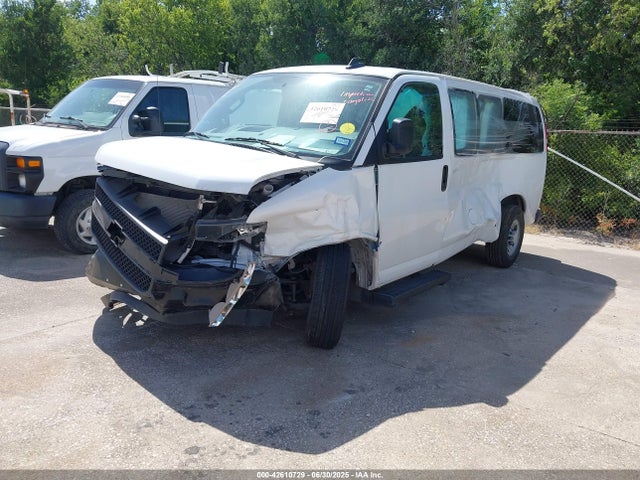 1GAWGEF77R1283438 Chevrolet l8t