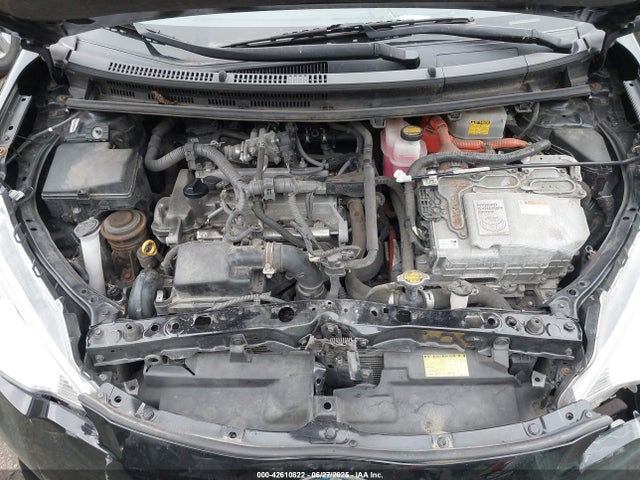 JTDKDTB30E1061551 Toyota 1nz-fxe+1lm