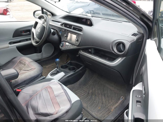 JTDKDTB30E1061551 Toyota 1nz-fxe+1lm