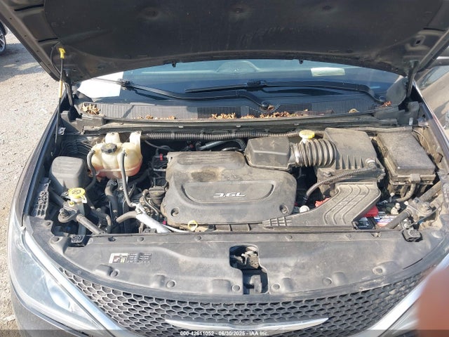 2C4RC1BGXHR734516 Chrysler Pacifica