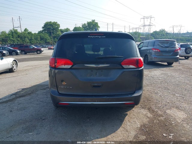 2C4RC1BGXHR734516 Chrysler Pacifica
