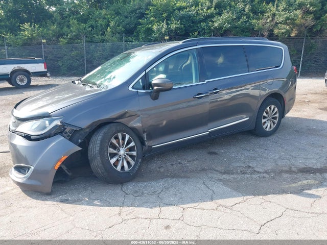 2C4RC1BGXHR734516 Chrysler Pacifica