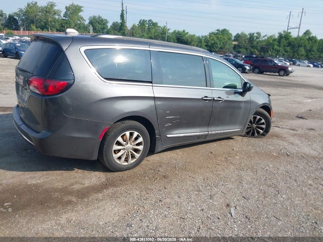 2C4RC1BGXHR734516 Chrysler Pacifica