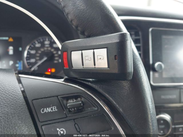 2017 MITSUBISHI OUTLANDER JA4AZ3A3XHZ059420 Photo 10
