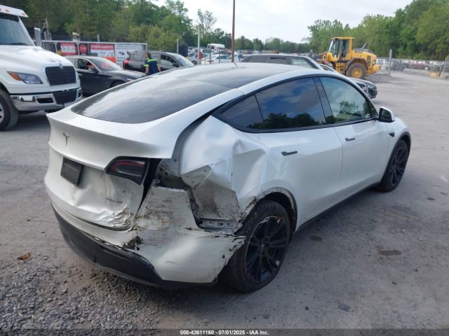 2022 TESLA MODEL Y 7SAYGDEEXNA012630 Photo 3