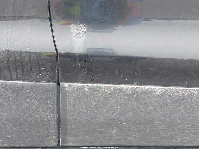 42611206 :رقم المزاد ، 1FMCU0JX4EUB00627 vin ، 2014 Ford Escape Titanium مزاد بيع
