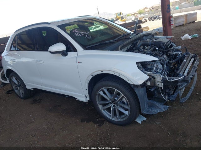 2023 AUDI Q3 WA1DECF31P1069610 Photo 0