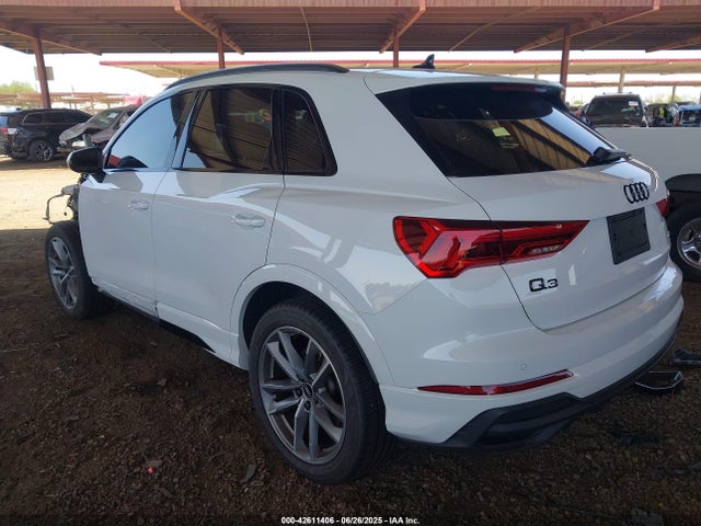 2023 AUDI Q3 WA1DECF31P1069610 Photo 2