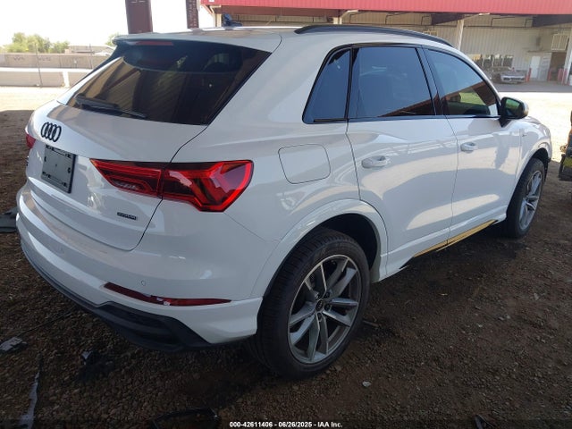 2023 AUDI Q3 WA1DECF31P1069610 Photo 3