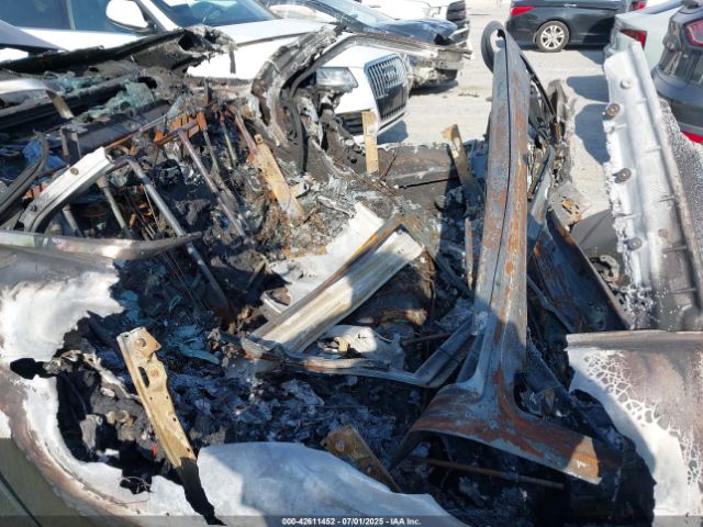 2012 JAGUAR XJ SAJWA2GBXCLV37280 Photo 7