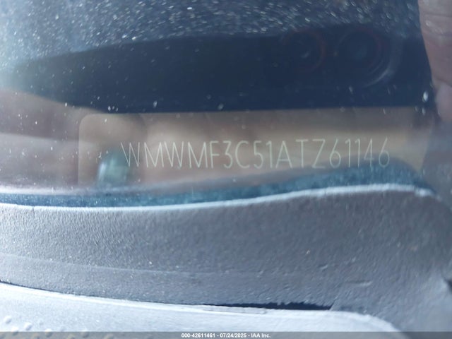 2010 MINI COOPER WMWMF3C51ATZ61146 Photo 8