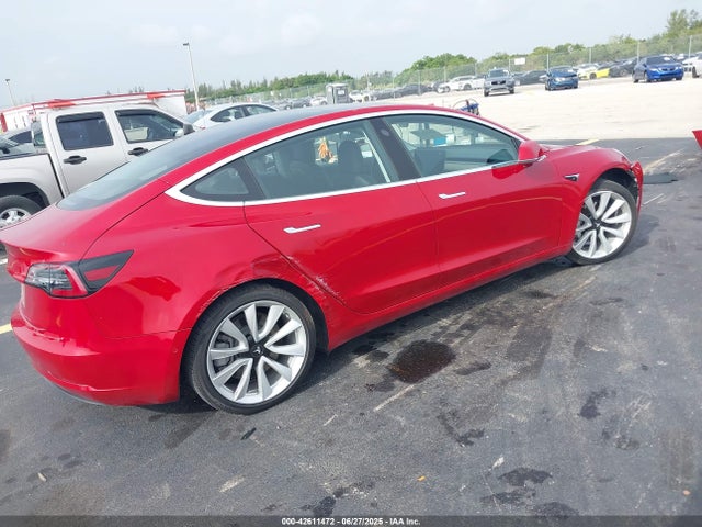 2018 TESLA MODEL 3 5YJ3E1EA7JF061483 Photo 3