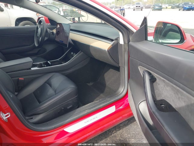 2018 TESLA MODEL 3 5YJ3E1EA7JF061483 Photo 4