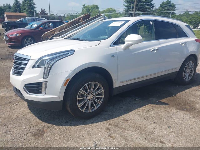 2018 CADILLAC XT5 1GYKNCRS7JZ237480 Photo 1