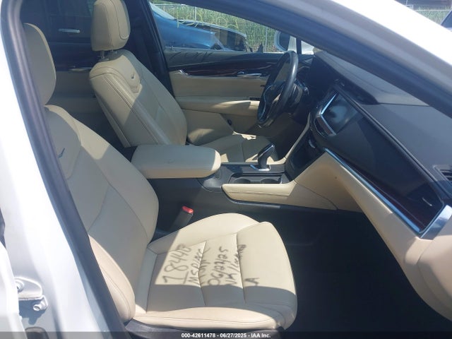 2018 CADILLAC XT5 1GYKNCRS7JZ237480 Photo 4