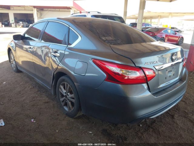 2017 NISSAN ALTIMA 1N4AL3AP4HN348851 Photo 2