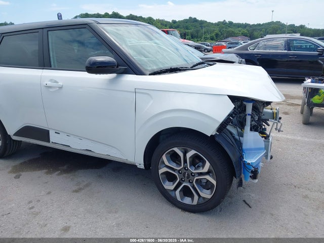 42611600 :رقم المزاد ، KNDJ33AU8S7255388 vin ، 2025 Kia Soul Ex مزاد بيع