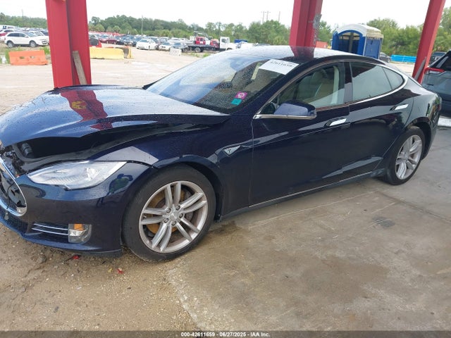 2014 TESLA MODEL S 5YJSA1H16EFP32246 Photo 1