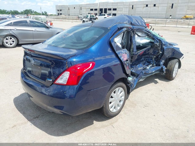 3N1CN7AP6EL849324 Nissan 2014