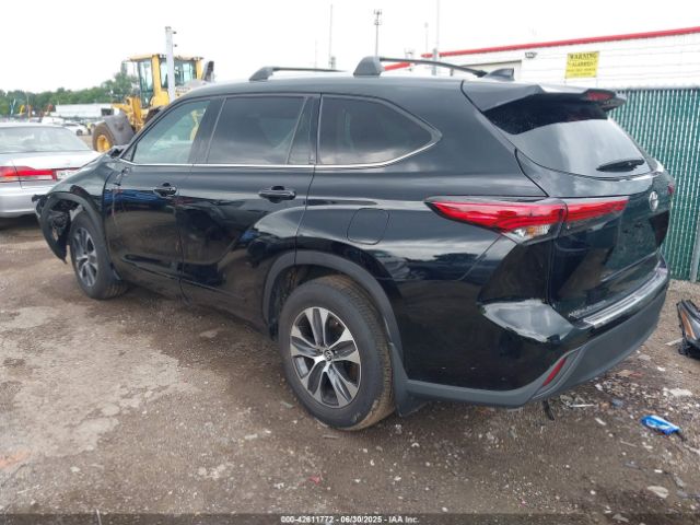 2022 TOYOTA HIGHLANDER 5TDGZRBH4NS596326 Photo 2