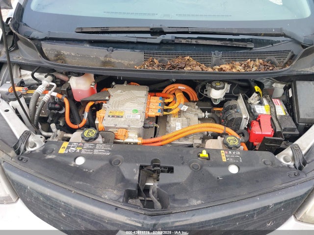 1G1FX6S06H4177400 Chevrolet 2017