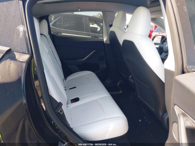 2024 TESLA MODEL Y 7SAYGDED5RF126518 Photo 7