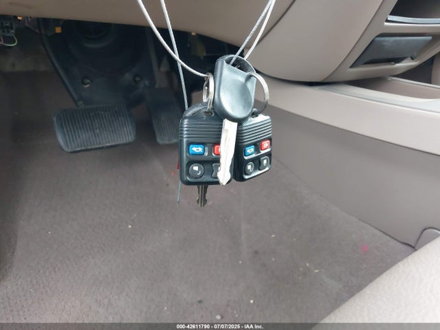 Продажа на аукционе авто 2003 Ford Taurus Ses, vin: 1FAFP55SX3A261976, номер лота: 42611790