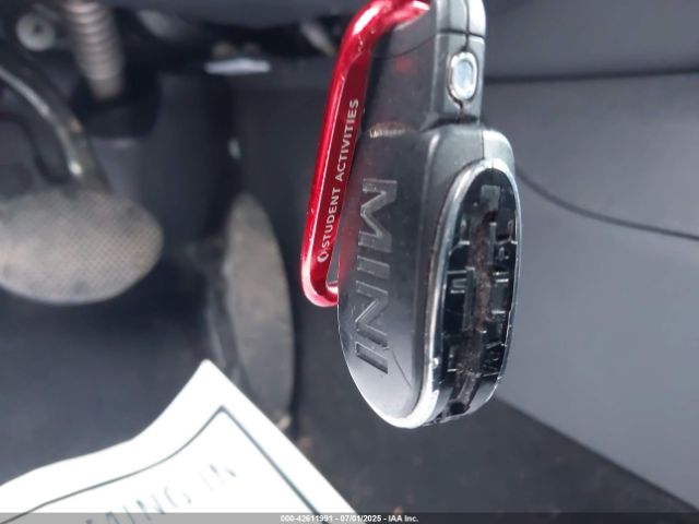 2017 MINI CLUBMAN WMWLU5C51H2E82659 Photo 10