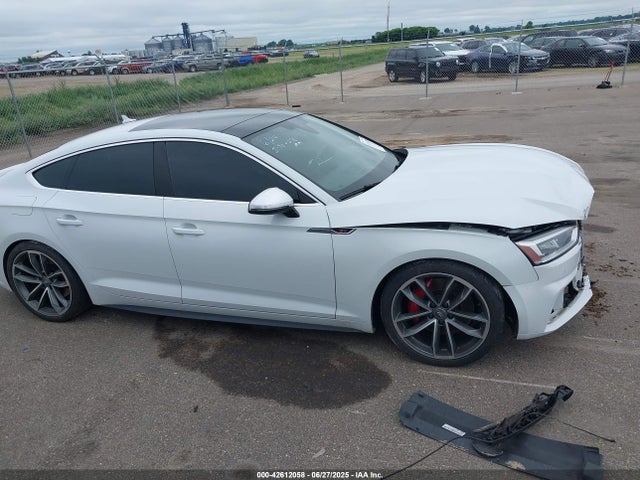 WAUB4CF58JA010446 Audi 2018