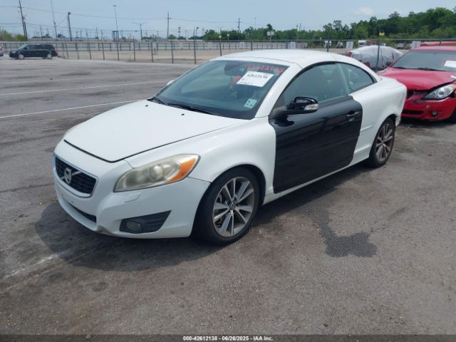 2011 VOLVO C70 YV1672MC1BJ109239 Photo 1