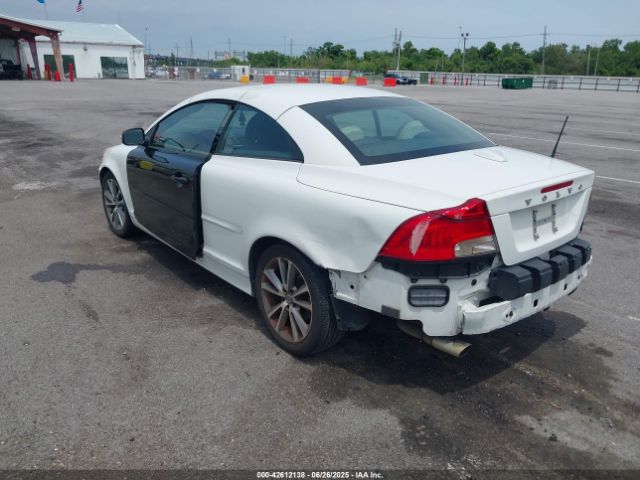 2011 VOLVO C70 YV1672MC1BJ109239 Photo 2