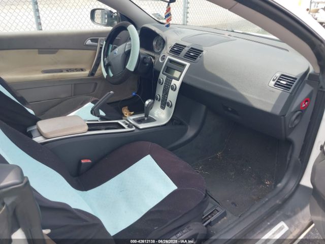 2011 VOLVO C70 YV1672MC1BJ109239 Photo 4