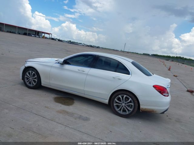 2015 MERCEDES-BENZ C 300 55SWF4JB3FU047807 Photo 2