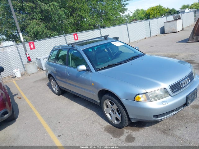 1998 AUDI A4 WAUGD28DXWA173627 Photo 0